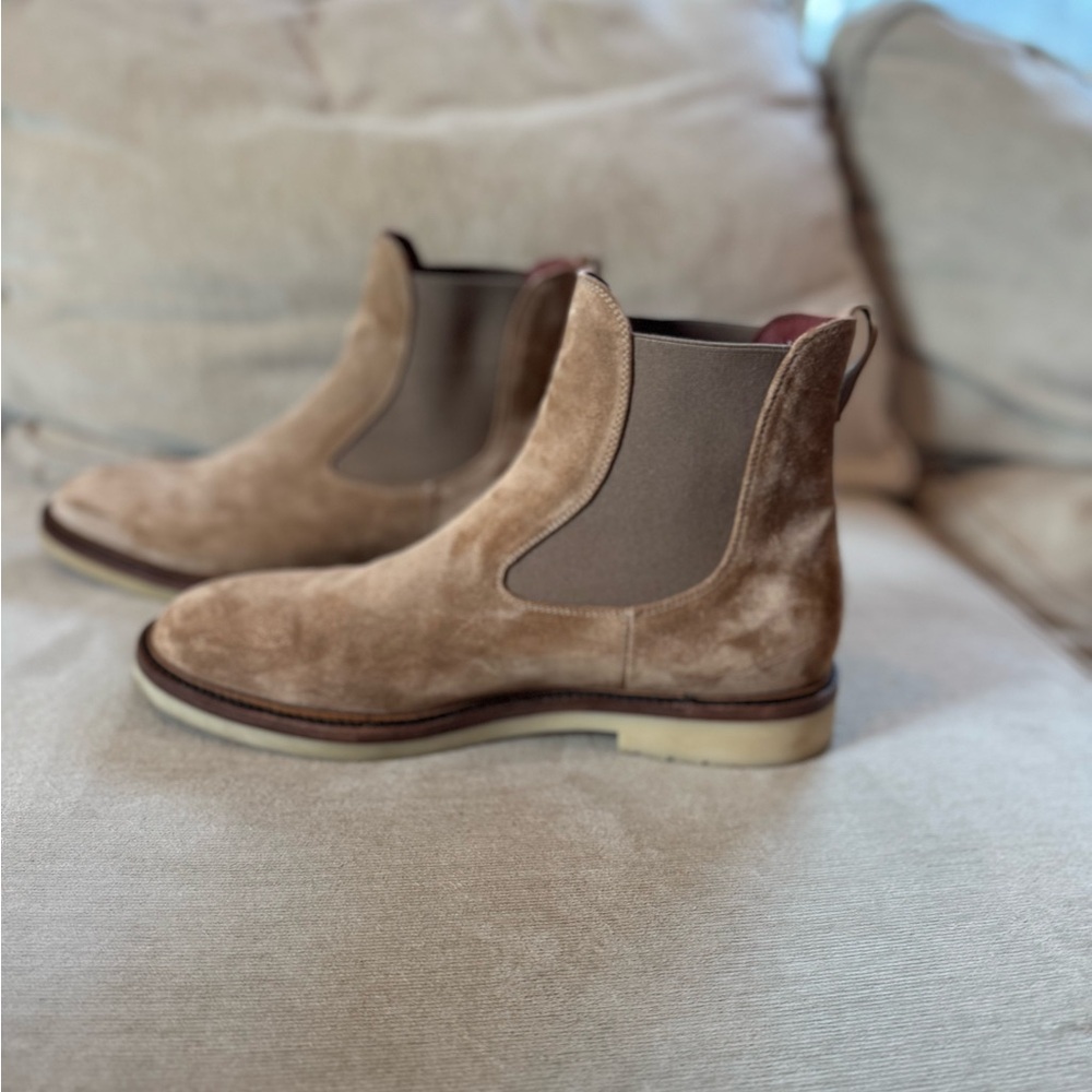 Loro Piana men’s Beatle City Walk Chelsea Boots tan size 42